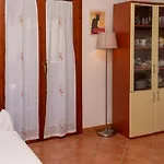 Maison Bibi